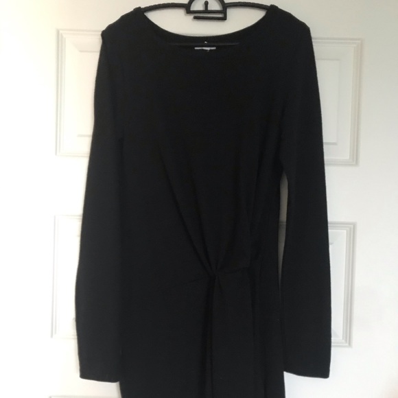 Black dress - Picture 1 of 2